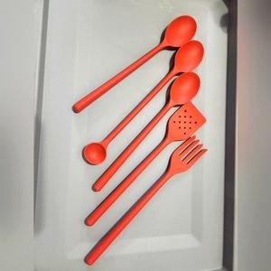 Cooking utensil set